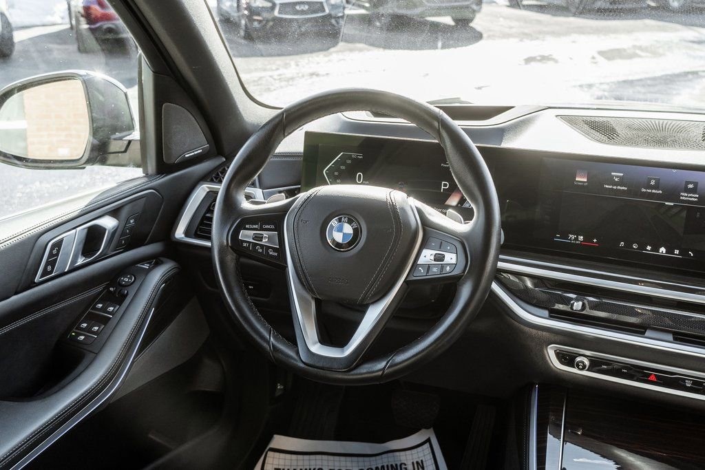 Used 2024 BMW X5 xDrive40i w/ Premium Essential Package image 12