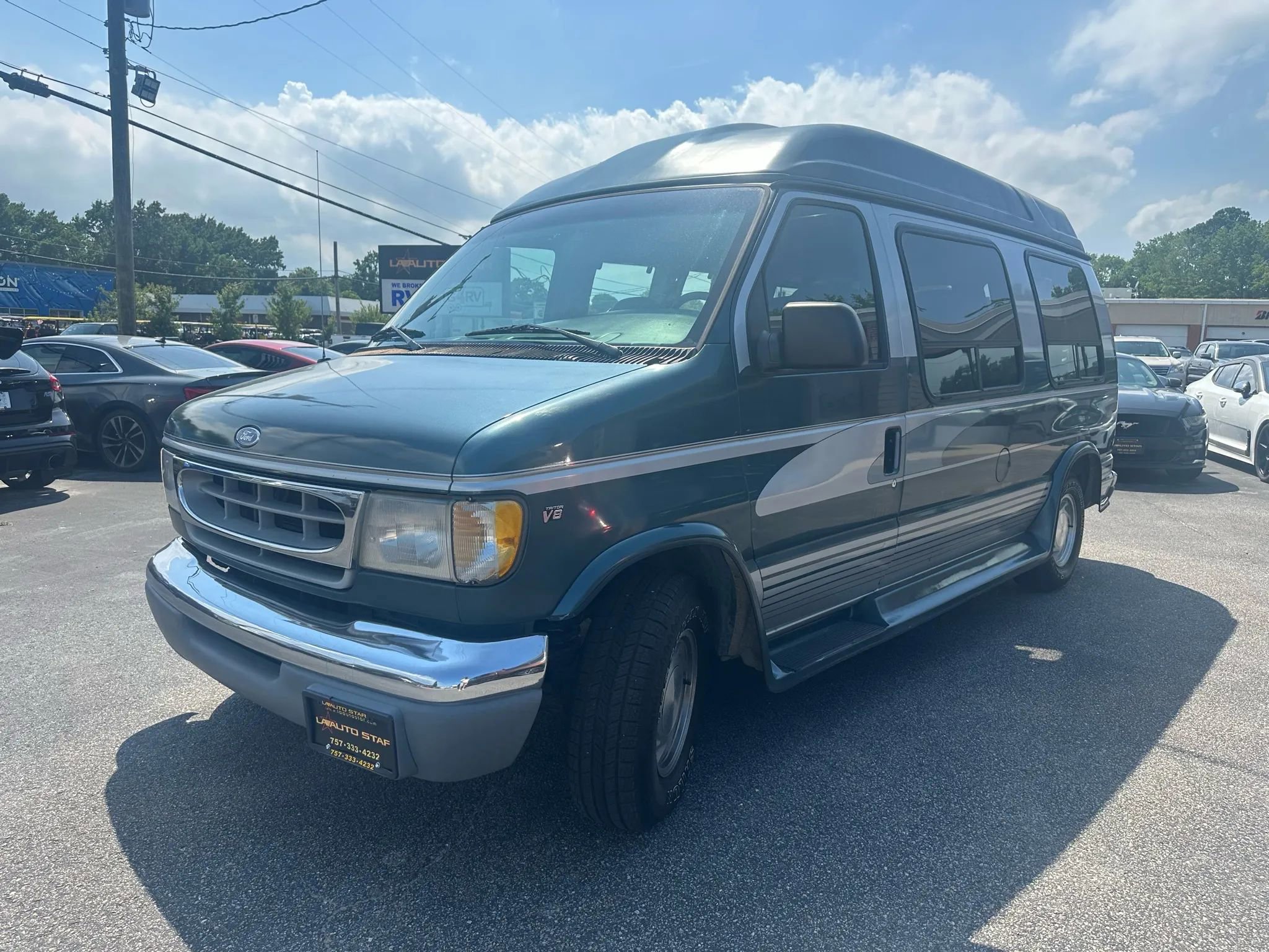 Used 1997 Ford E-150 and Econoline 150 image 7