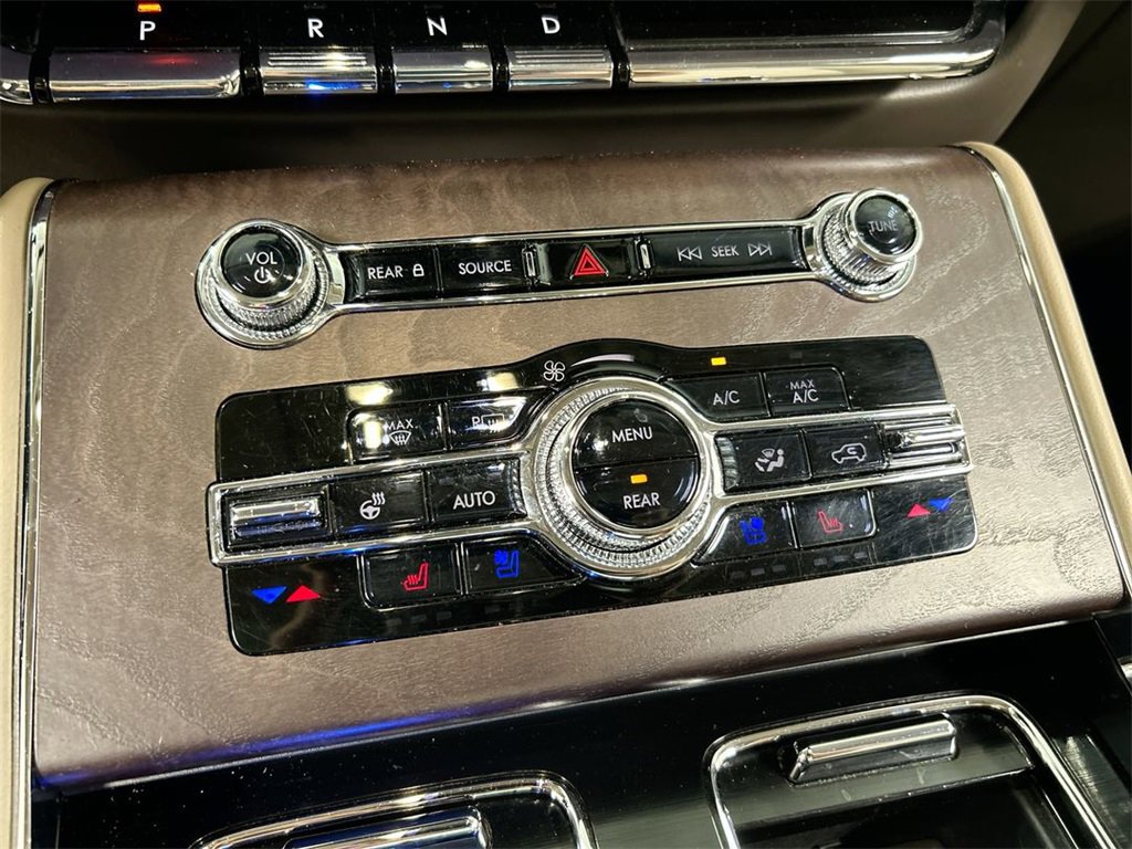Used 2023 Lincoln Aviator Reserve w/ Elements Package Plus image 17