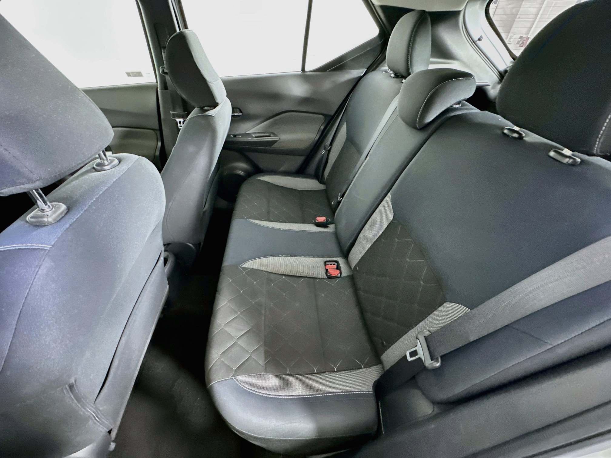 Used 2018 Nissan Kicks SV FWD image 25