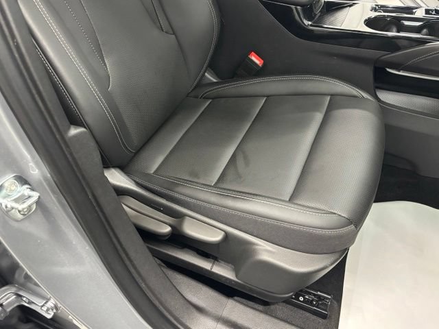 Used 2025 Buick Envision Preferred AWD/4WD image 43