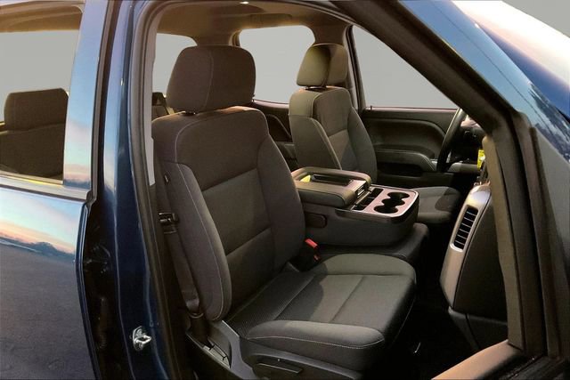 Used 2018 Chevrolet Silverado 1500 LT w/ All Star Edition image 19