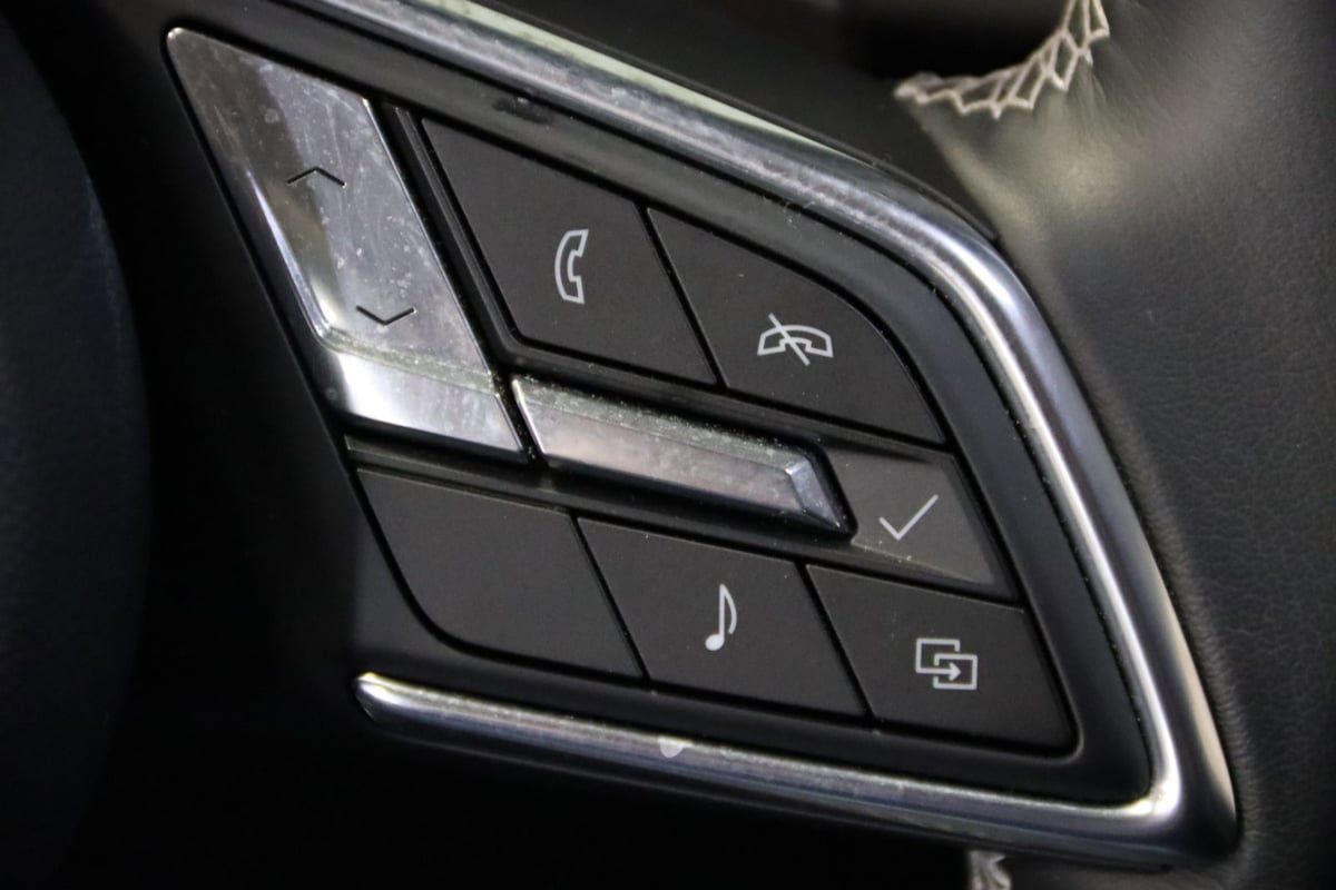 Used 2025 Buick Envision Sport Touring AWD/4WD image 21