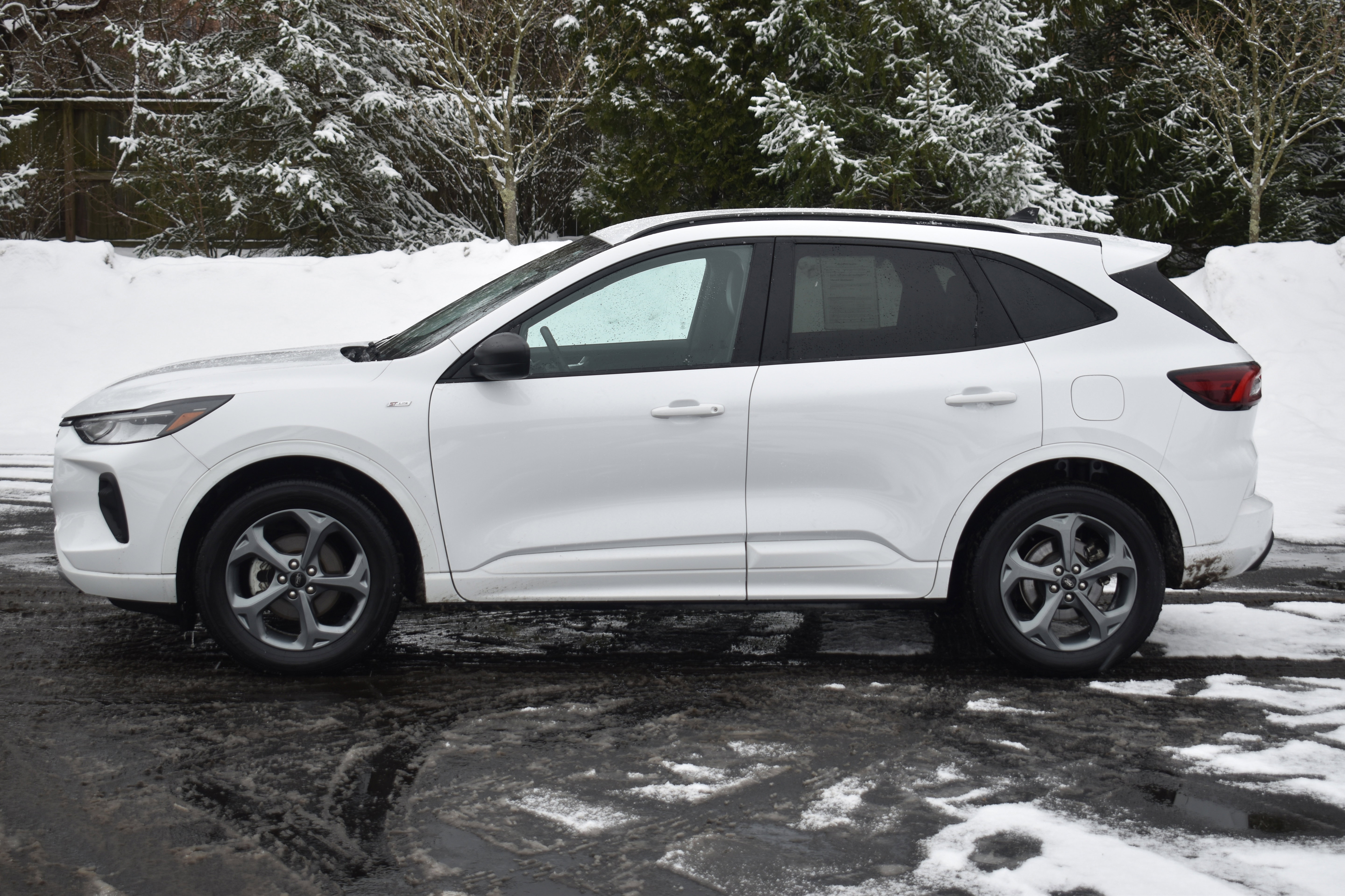 Used 2023 Ford Escape ST-Line image 27