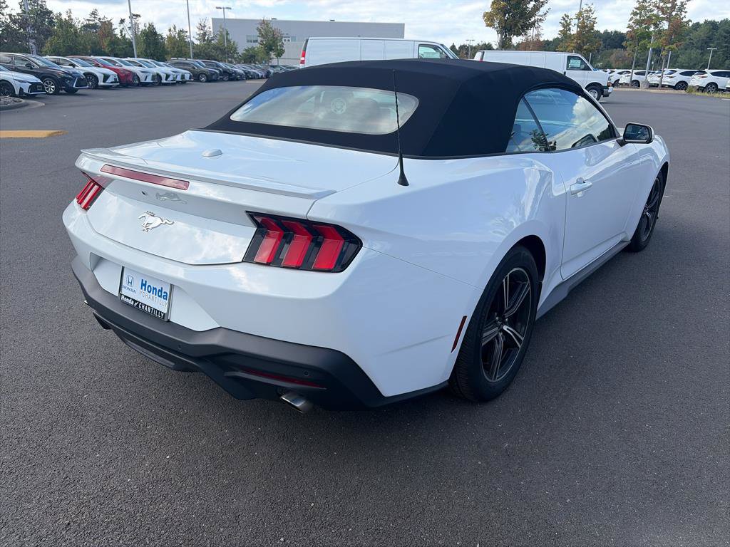 Used 2025 Ford Mustang Premium RWD image 7