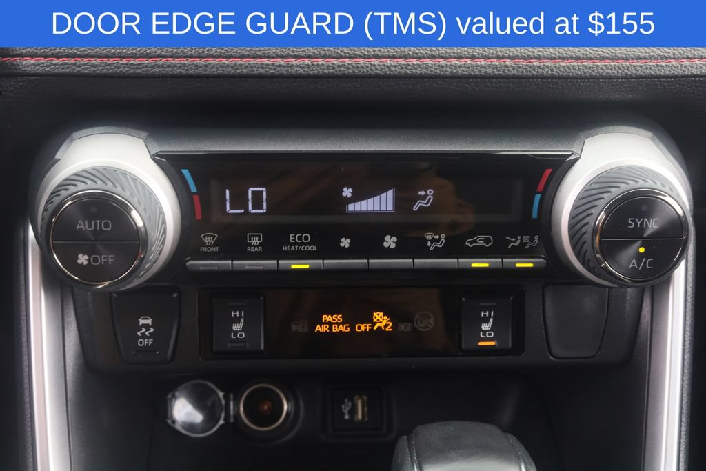 Used 2024 Toyota RAV4 SE AWD/4WD image 5