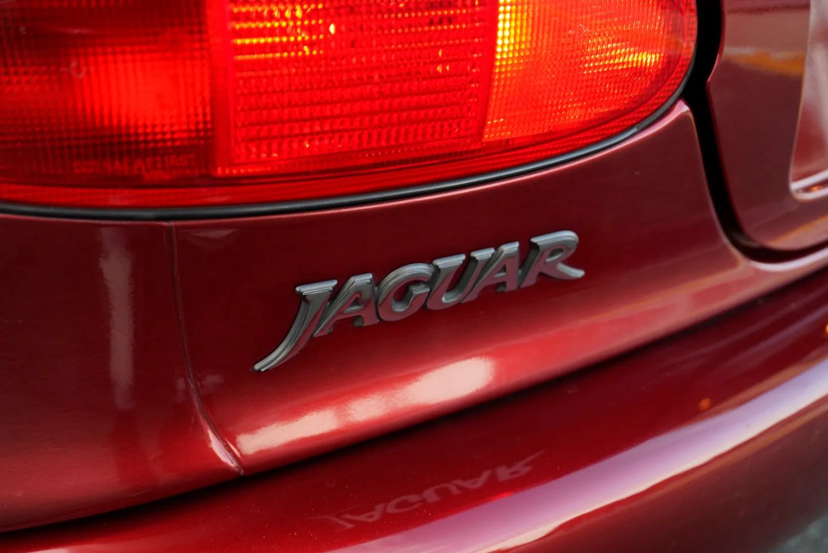 Used 1997 Jaguar XK8 Convertible RWD image 22