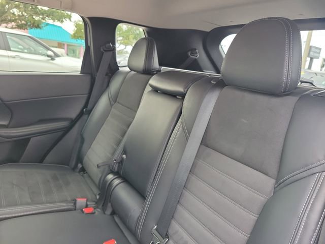 Used 2024 Mitsubishi Outlander SE image 11