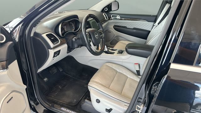 Used 2020 Jeep Grand Cherokee Summit AWD/4WD image 7
