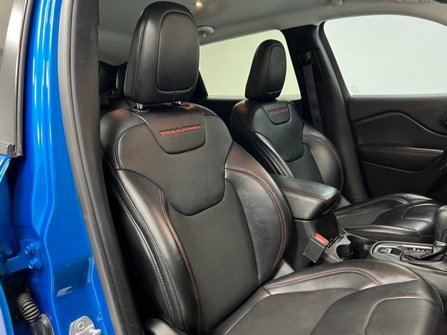 Used 2020 Jeep Cherokee Trailhawk w/ Technology Group image 54