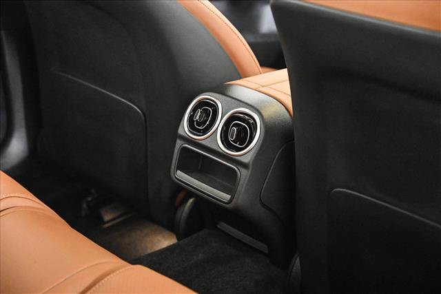 New 2026 Mercedes-Benz C 300 4MATIC Sedan image 19