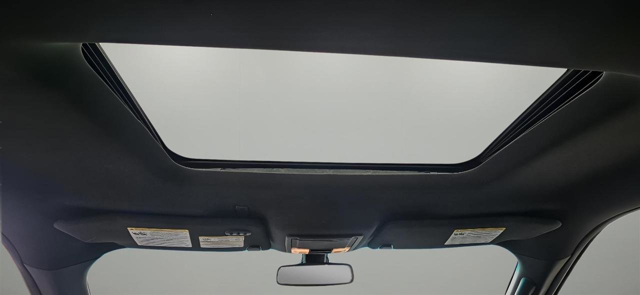 Used 2014 Ford Explorer Limited w/ Equipment Group 302A AWD/4WD image 15