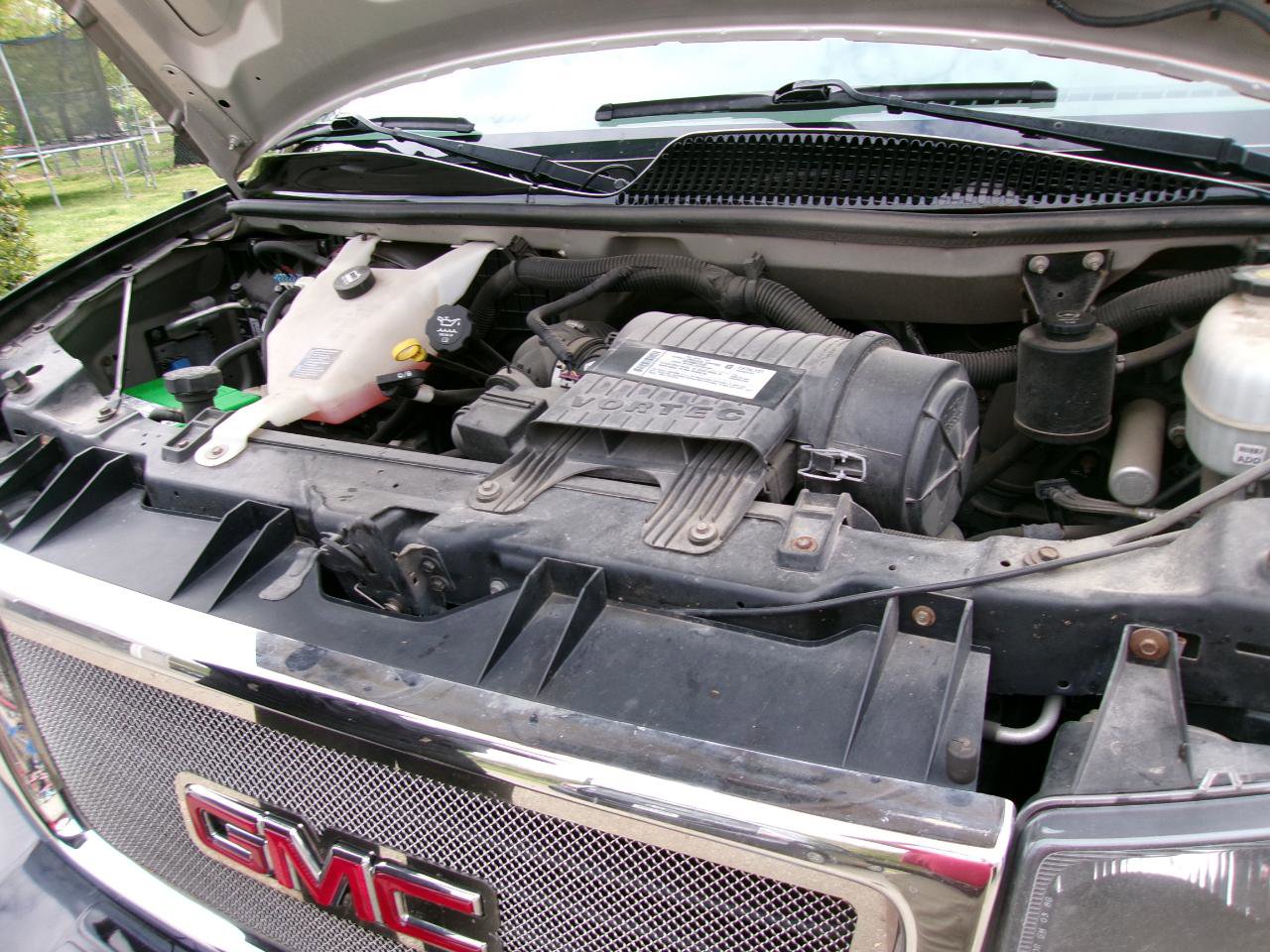 Used 2008 GMC Savana 1500 w/ Preferred Equipment Group RWD image 10