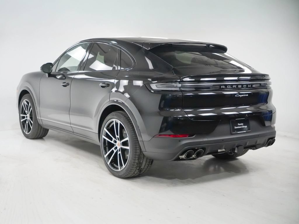 Certified 2026 Porsche Cayenne Coupe AWD/4WD image 3