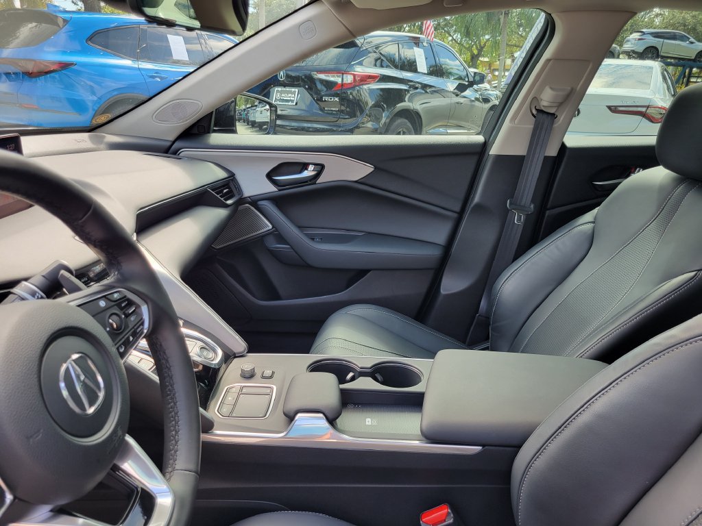 Used 2025 Acura TLX w/ Technology Package FWD image 15