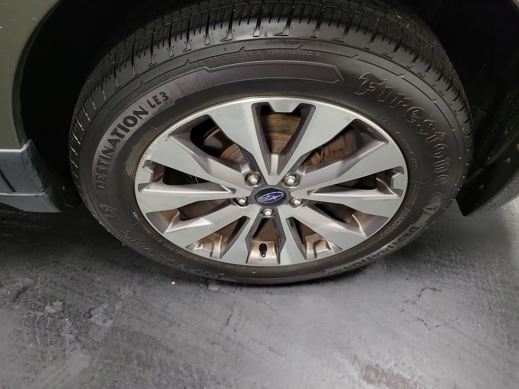 Used 2018 Subaru Outback 3.6R Touring image 11