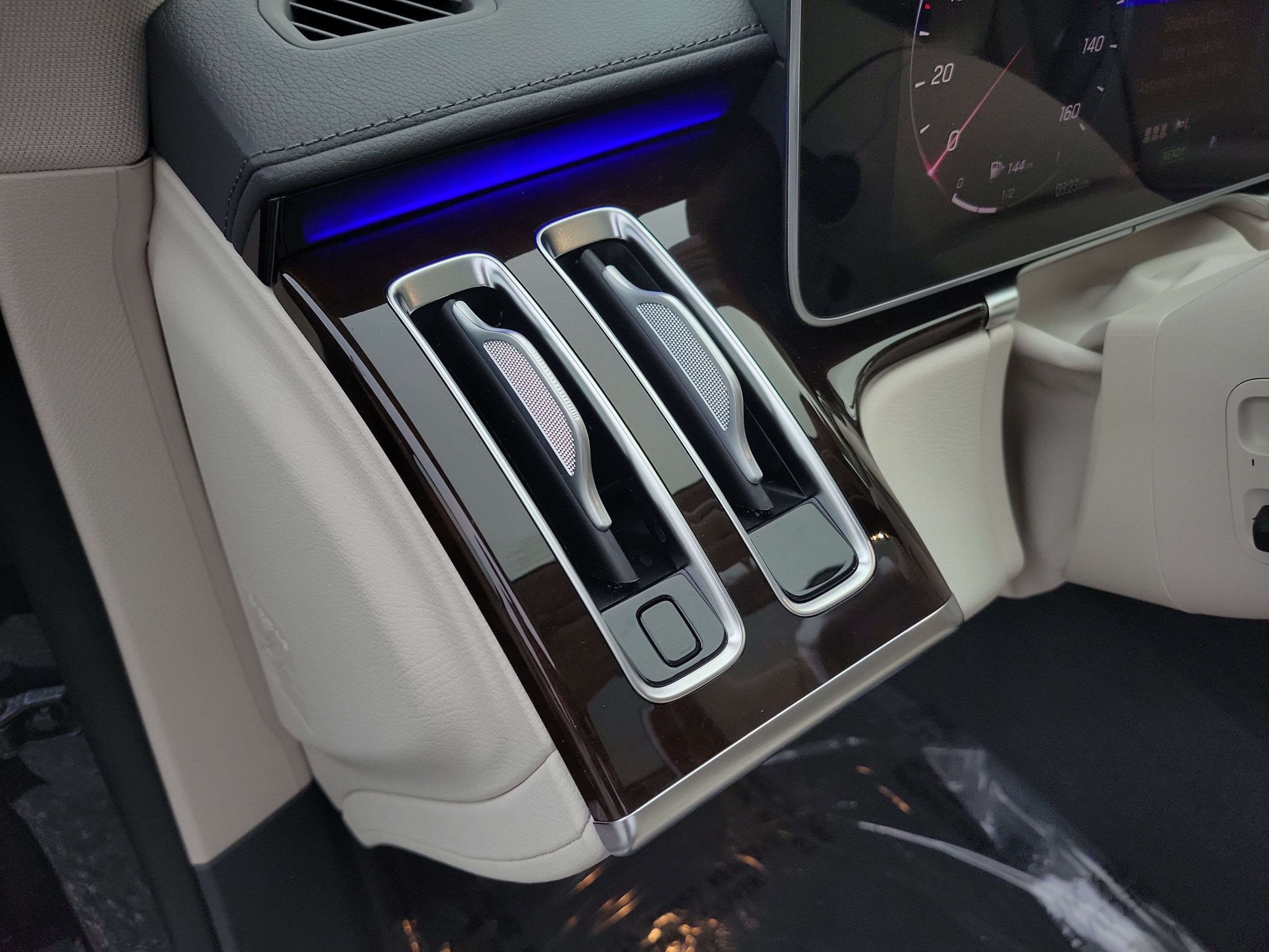 New 2026 Mercedes-Benz S 580e 4MATIC Sedan image 20