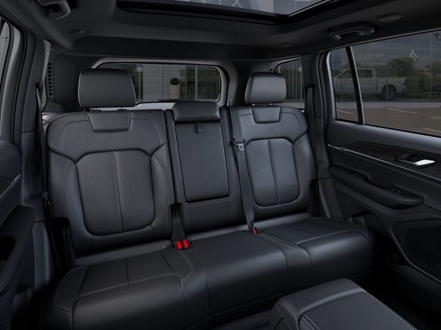 New 2025 Jeep Grand Cherokee Limited image 15