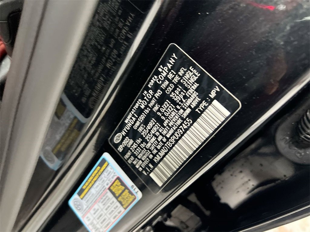 Used 2023 Genesis GV70 2.5T w/ Sport Prestige Package image 28