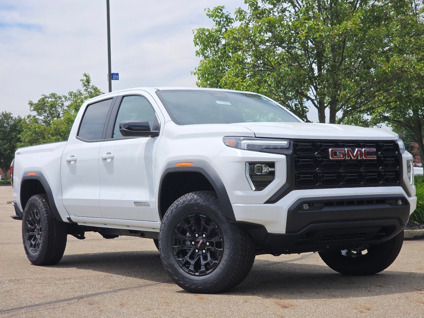 New 2026 GMC Canyon Elevation w/ Convenience Package AWD/4WD image 2