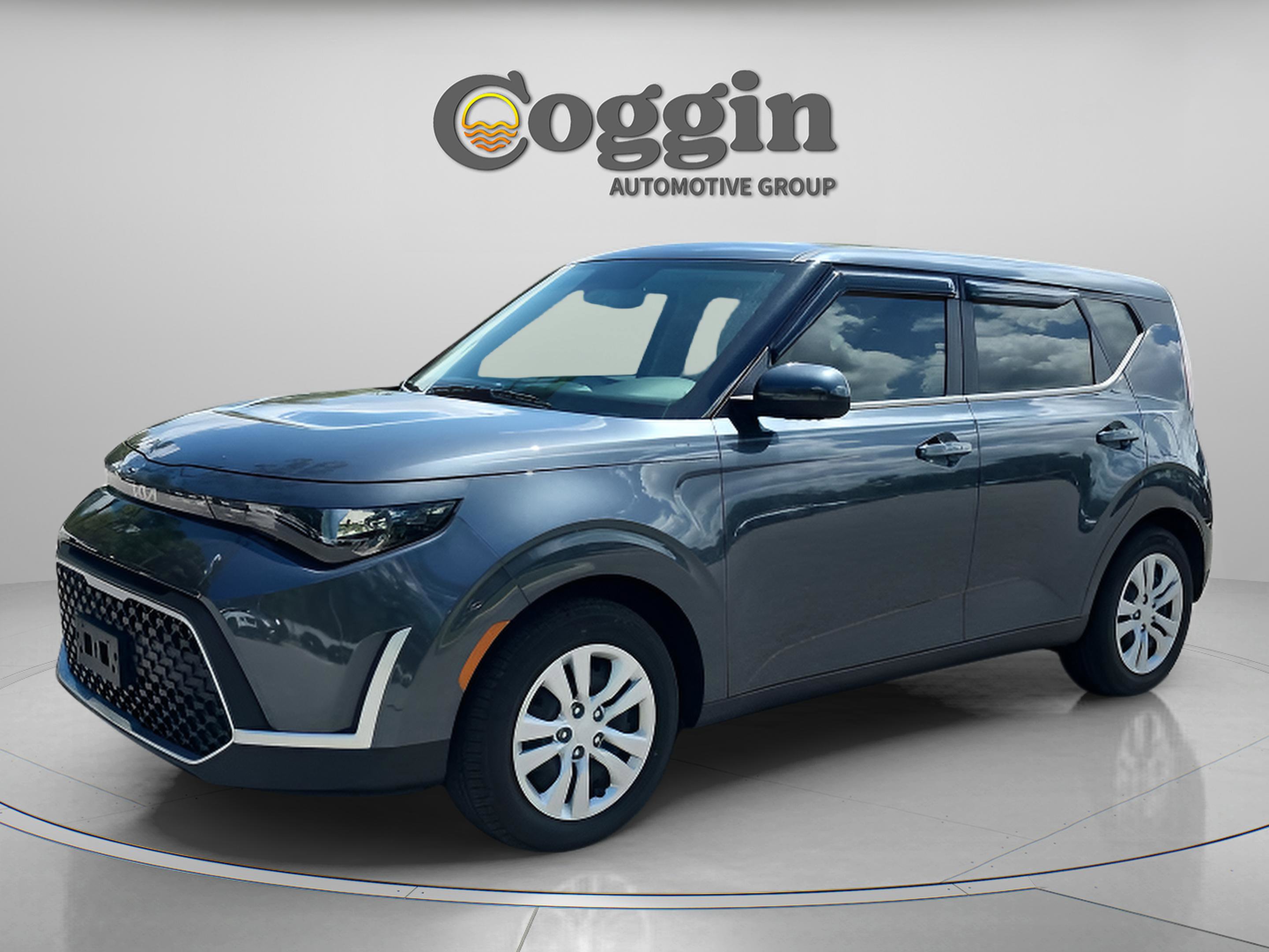 Used 2024 Kia Soul LX FWD image 1