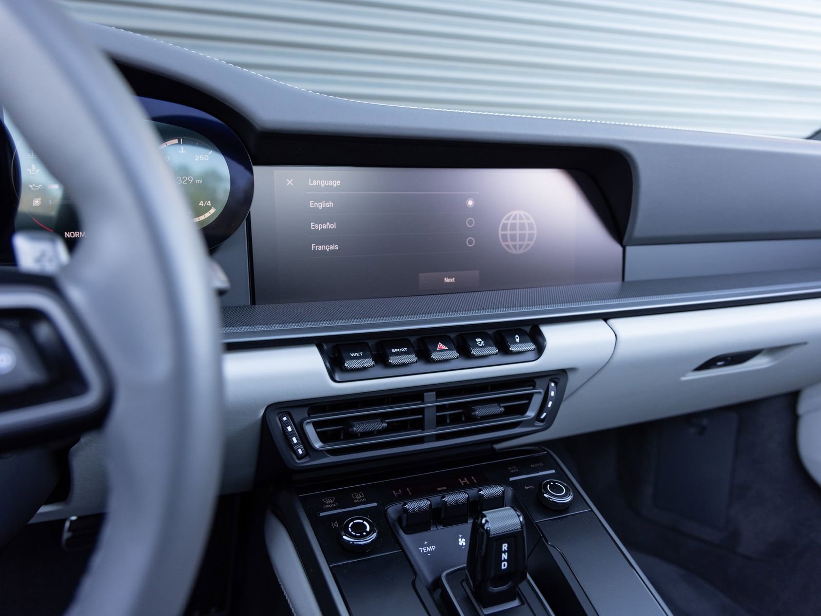 Certified 2024 Porsche 911 Targa 4 image 16