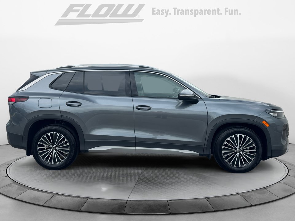 Certified 2026 Volkswagen Tiguan S w/ 18" Wheel Package FWD image 10