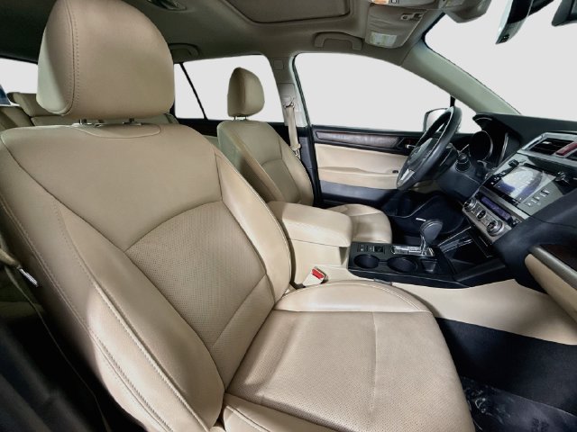 Used 2017 Subaru Outback 2.5i Limited AWD/4WD image 28