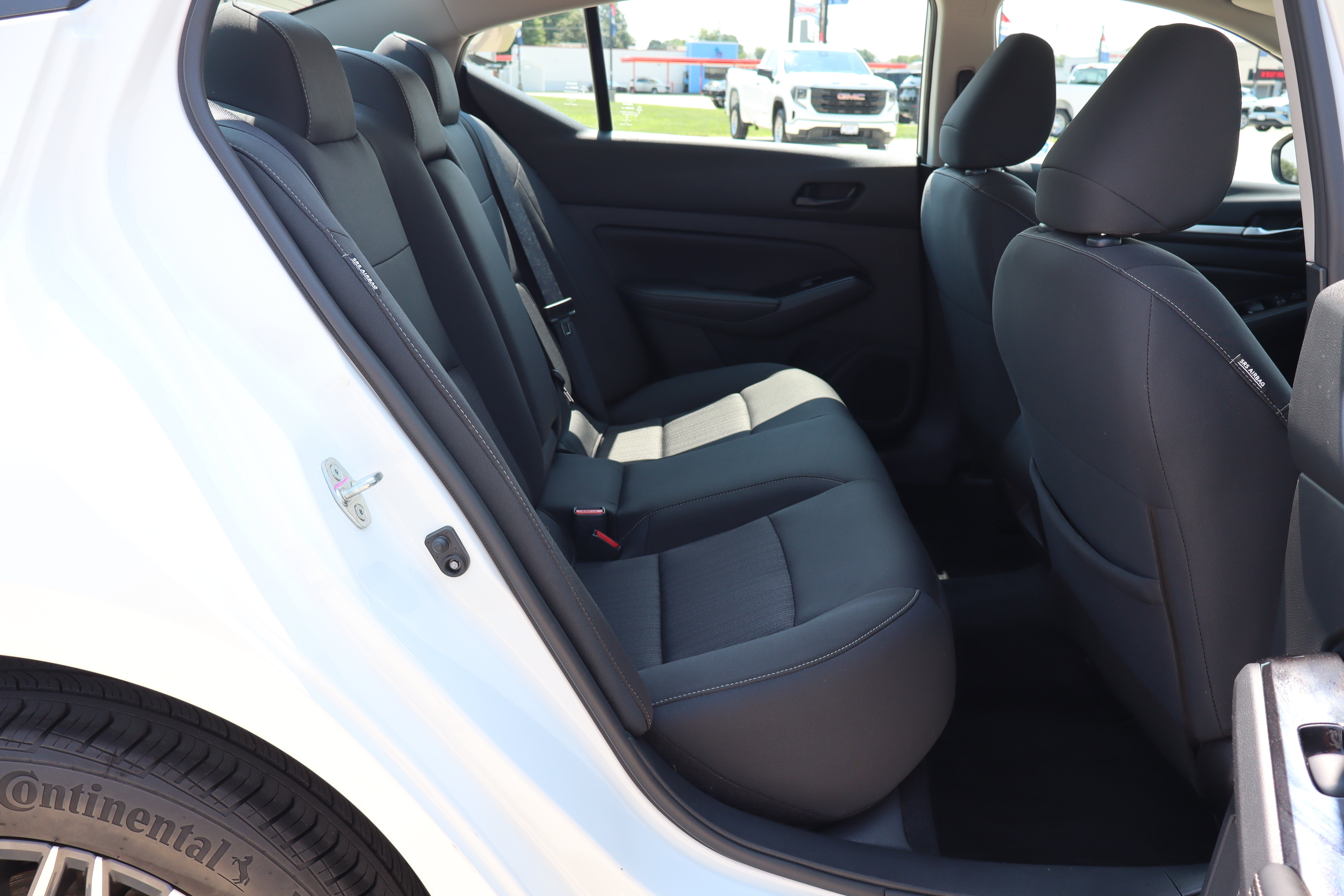 Used 2023 Nissan Altima 2.5 SV AWD/4WD image 11
