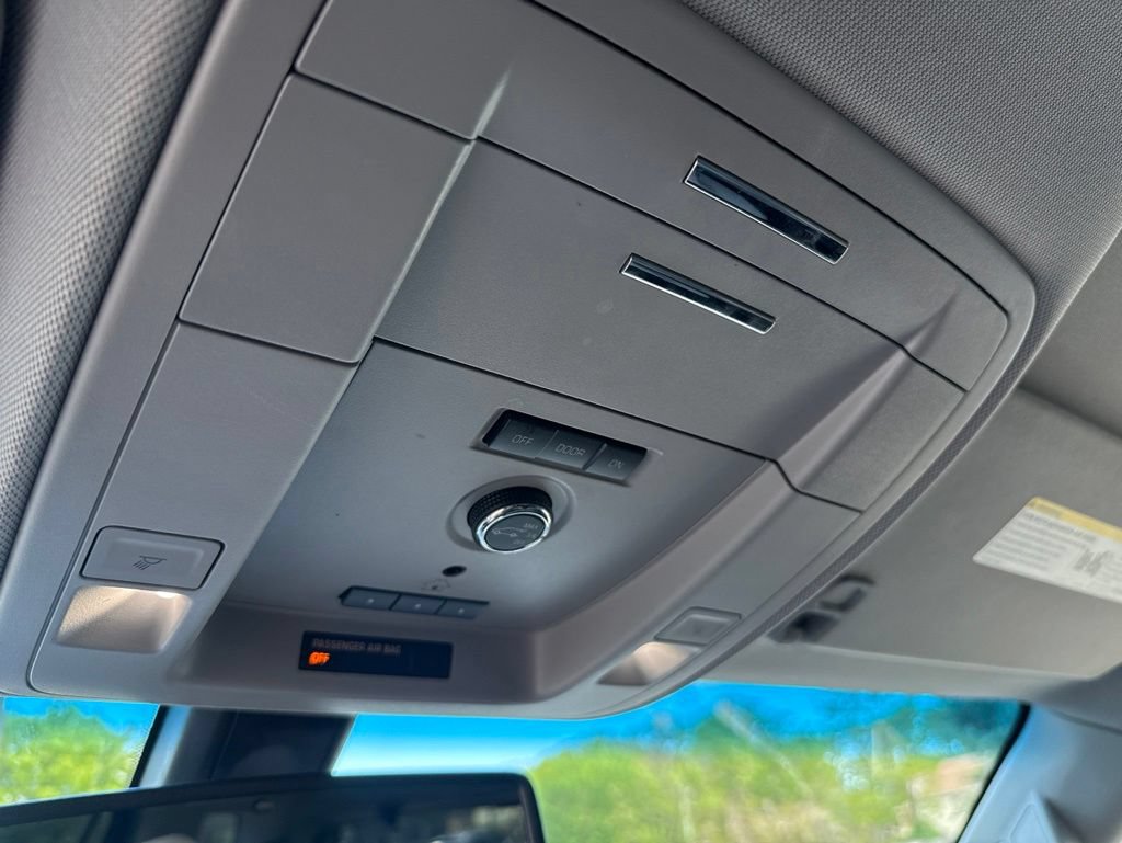 Used 2019 GMC Yukon SLE w/ SLE Value Package AWD/4WD image 19