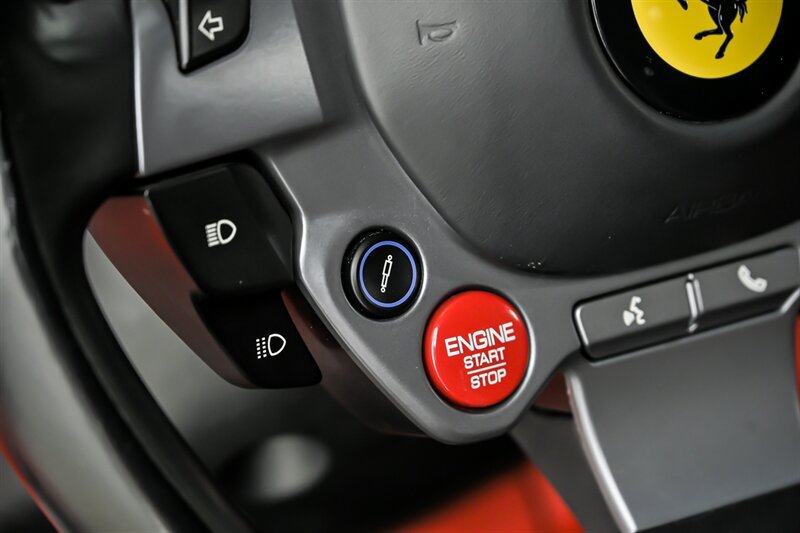 Used 2019 Ferrari 812 Superfast RWD image 24