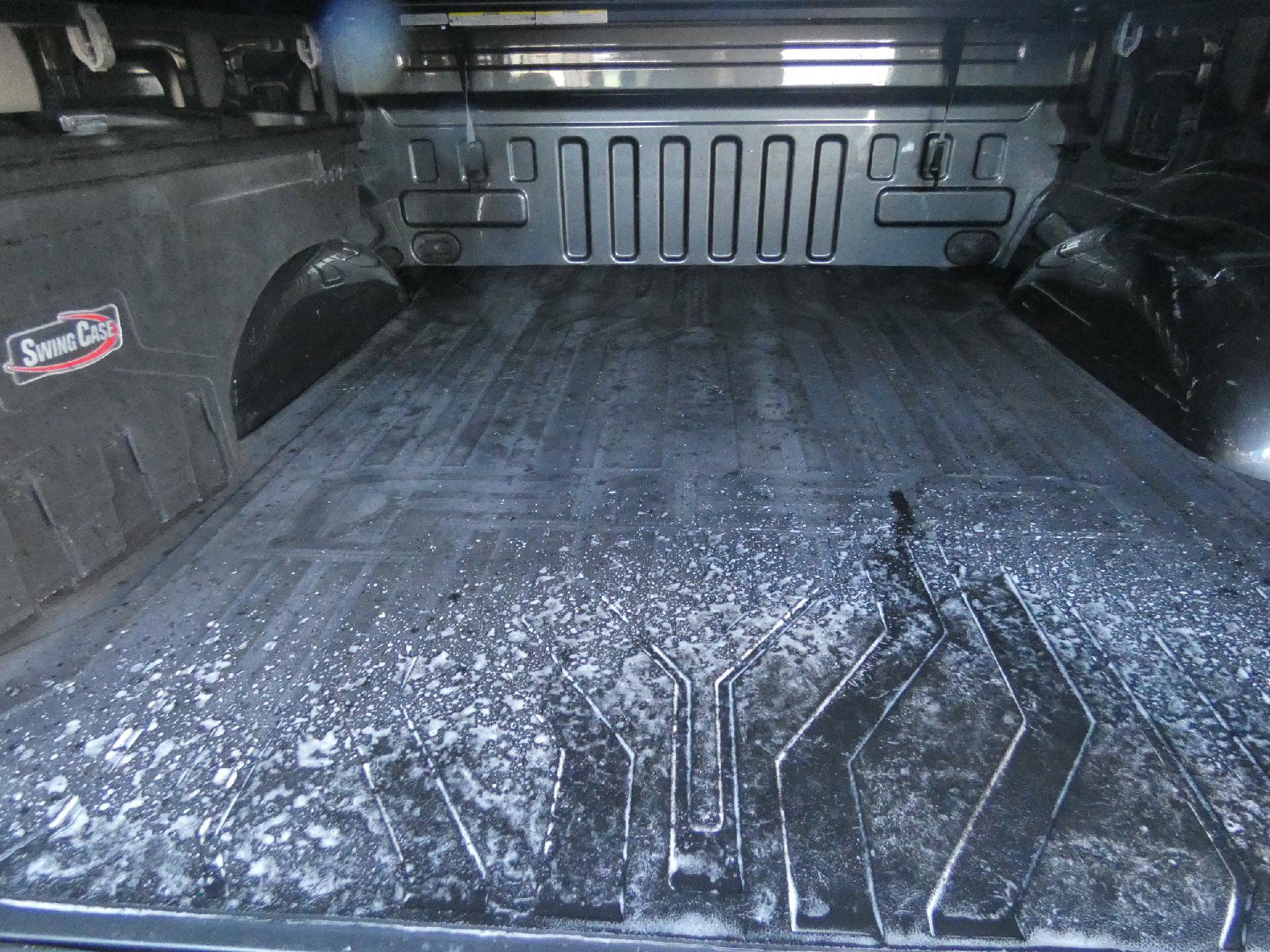 Used 2017 Ford F150 Limited w/ Trailer Tow Package image 16