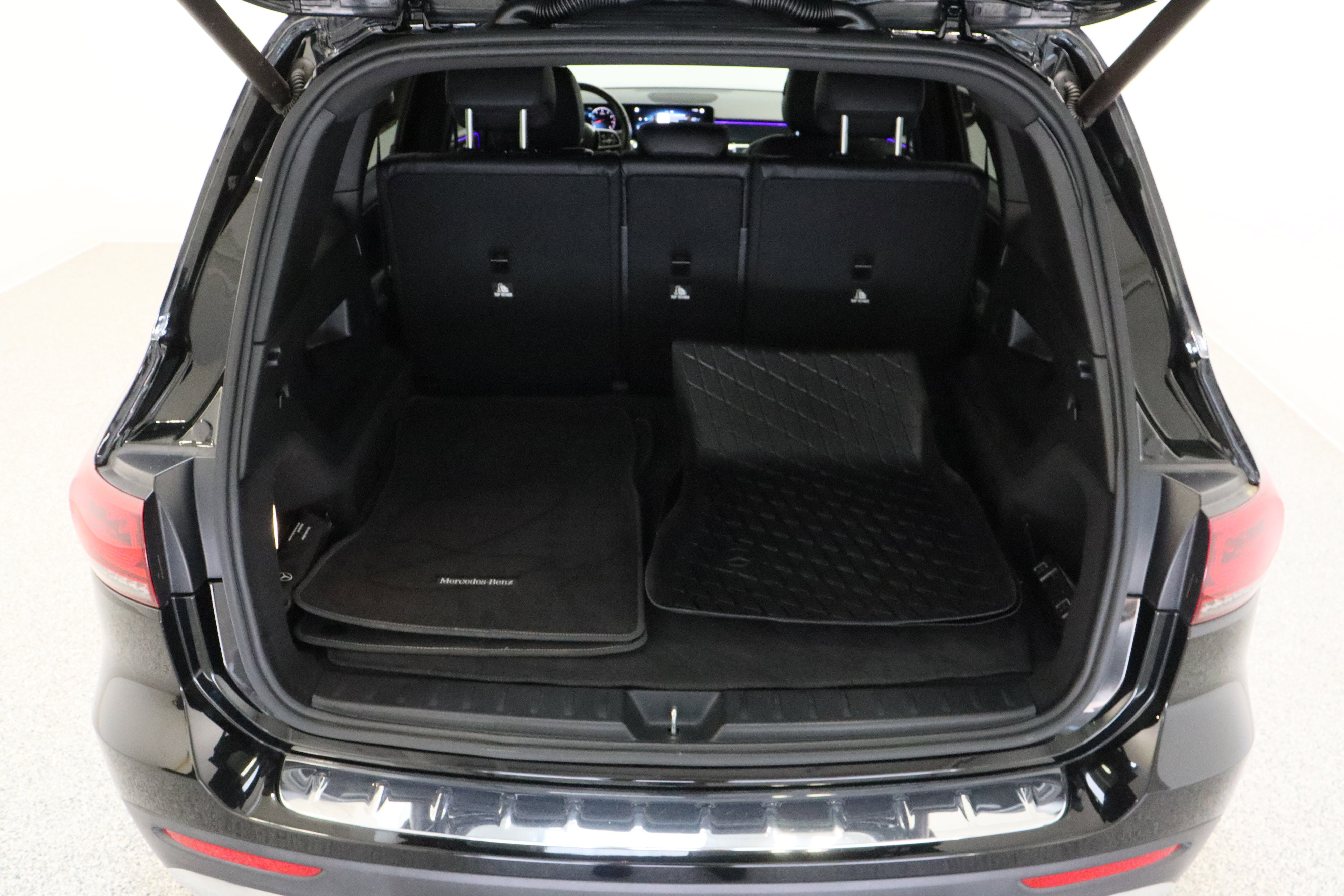 Used 2020 Mercedes-Benz GLB 250 4MATIC image 33