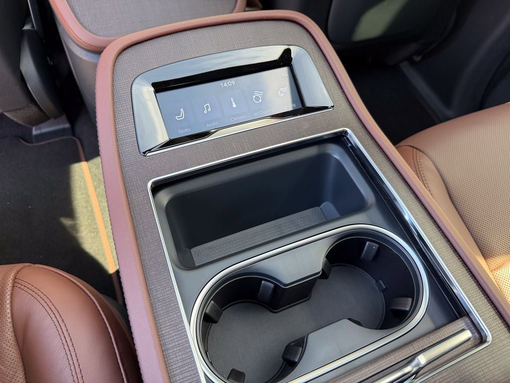 New 2026 Lincoln Navigator Reserve AWD/4WD image 51