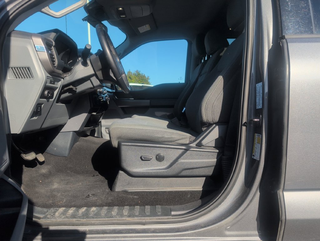 Used 2025 Ford F150 XLT w/ Equipment Group 301A Standard AWD/4WD image 5