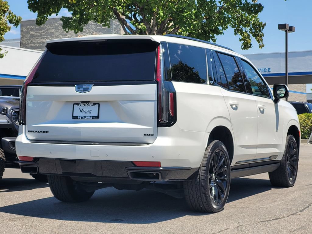 Used 2022 Cadillac Escalade Sport Platinum w/ LPO, ONYX Package AWD/4WD image 4
