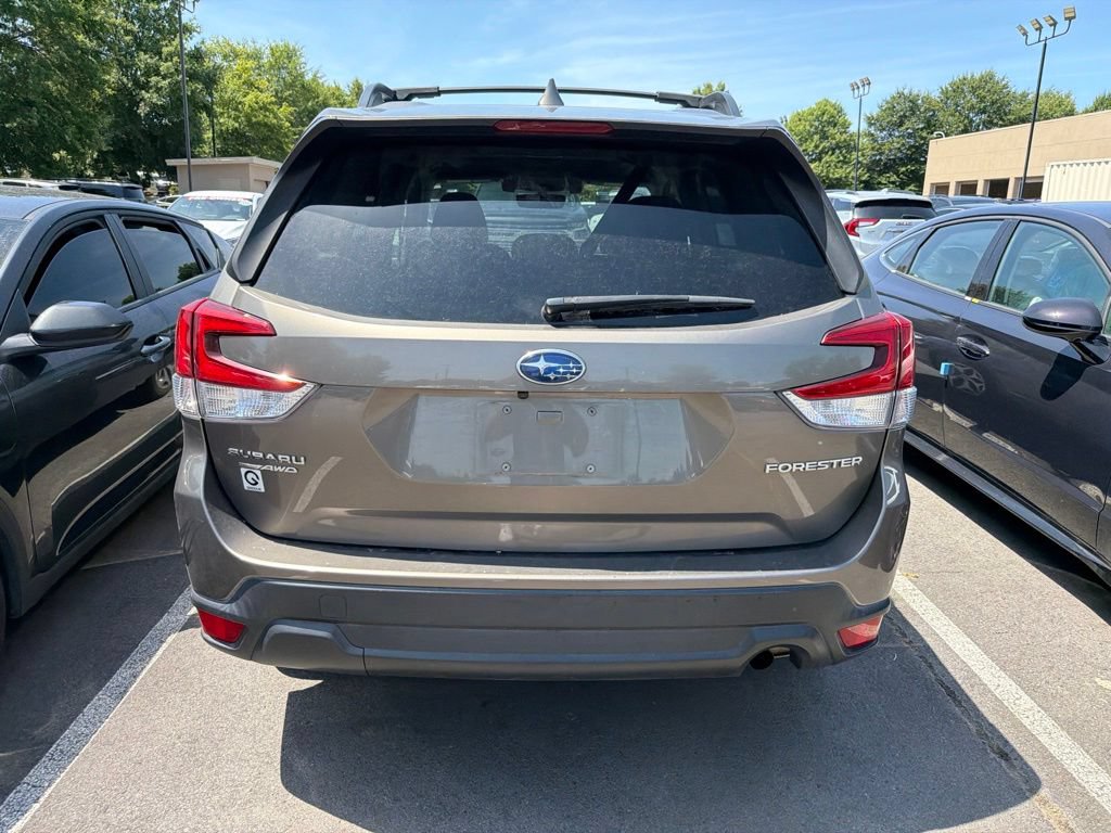 Used 2021 Subaru Forester Premium AWD/4WD image 9