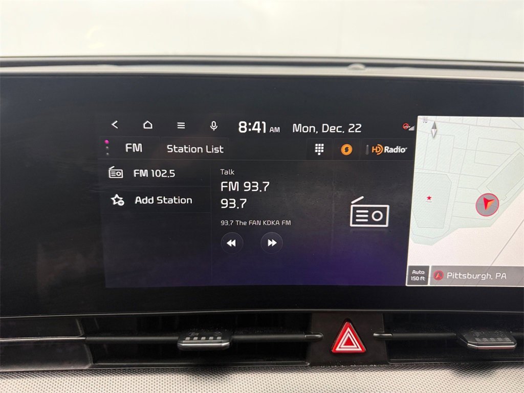 Used 2025 Kia Sportage SX image 16