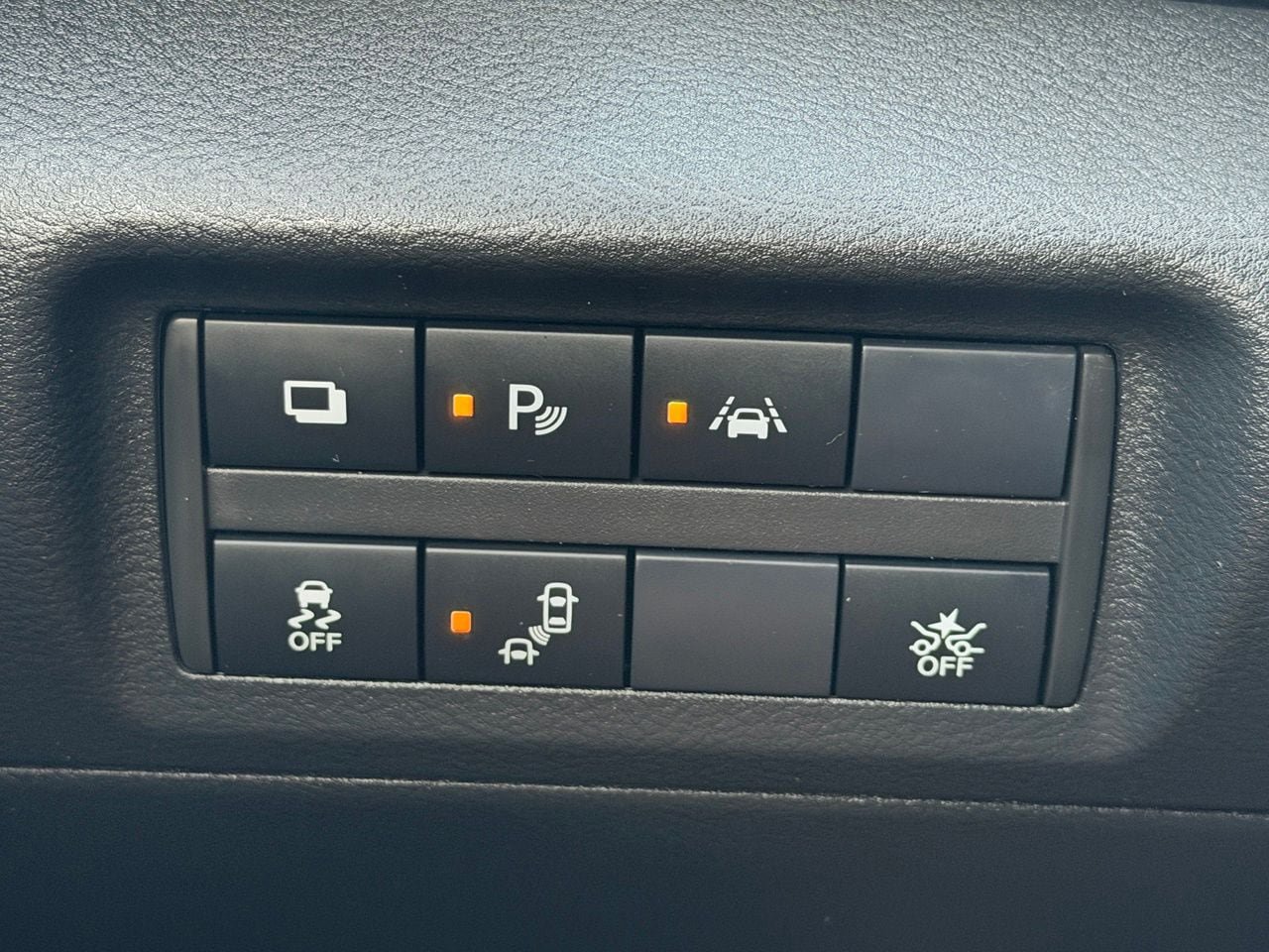 Certified 2023 Nissan Kicks S FWD image 18