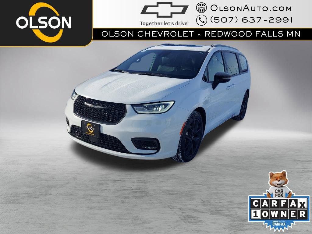 Used 2025 Chrysler Pacifica Limited