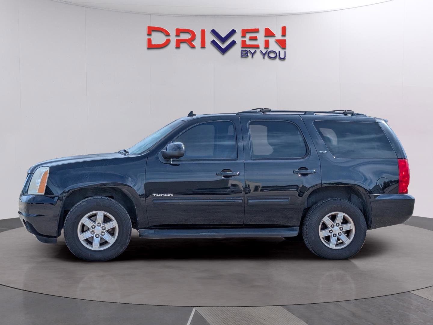 Used 2013 GMC Yukon SLT image 2