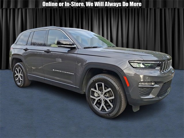 Used 2024 Jeep Grand Cherokee Limited w/ Trailer Tow Package image 1