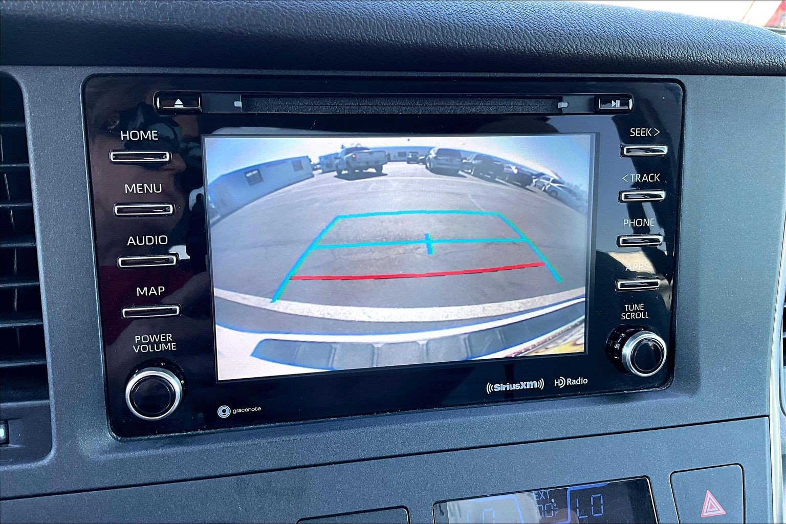 Used 2019 Toyota Sienna LE FWD image 18