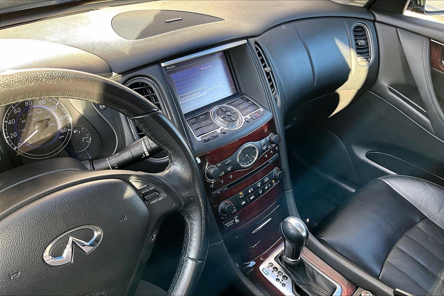 Used 2015 INFINITI QX50 Journey w/ Premium Package image 31