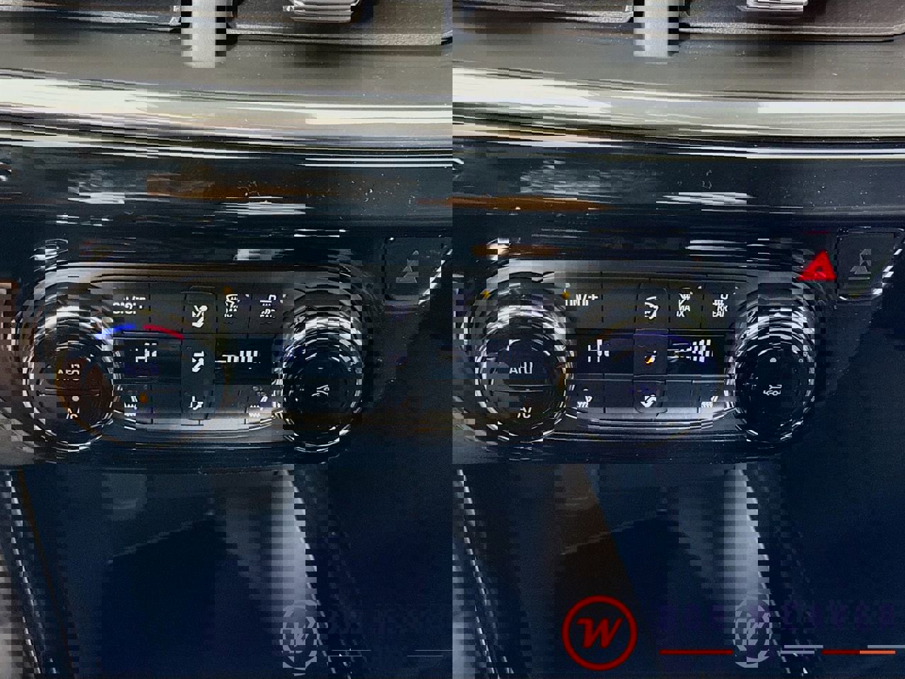 New 2026 Chevrolet Trax RS w/ Driver Confidence Package FWD image 16