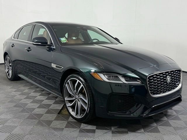 New 2024 Jaguar XF R-Dynamic SE image 10