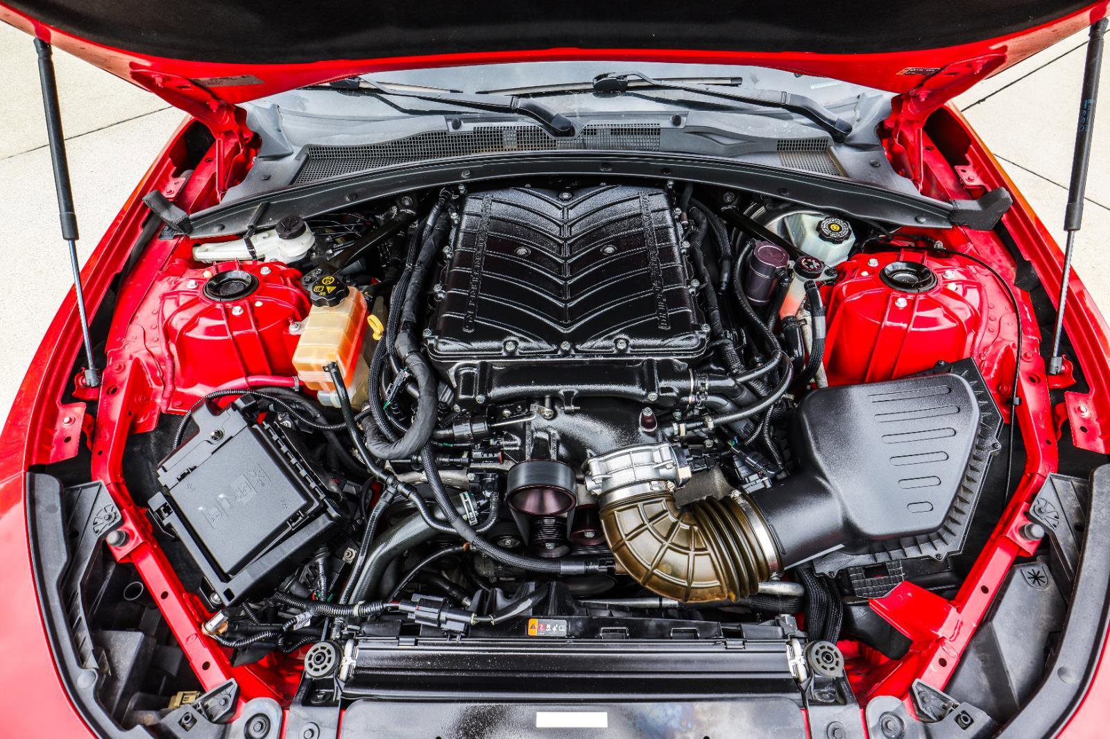 Used 2016 Chevrolet Camaro SS RWD image 23