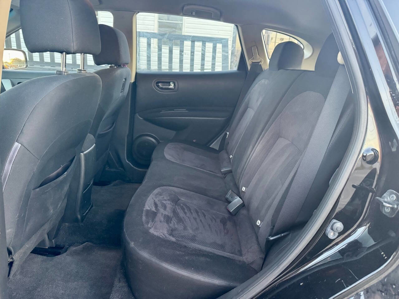 Used 2011 Nissan Rogue S image 13