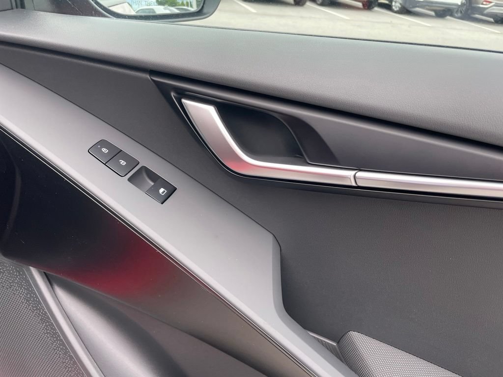 New 2026 Kia Niro LX FWD image 30