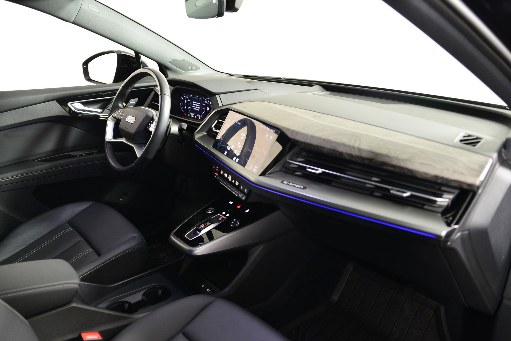 Certified 2024 Audi Q4 e-tron Prestige w/ Black Optic Package image 21